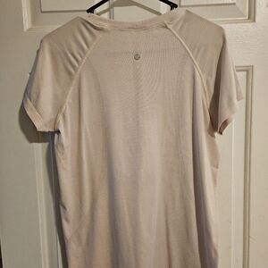 Lululemon Light Pink Short Sleeve Top